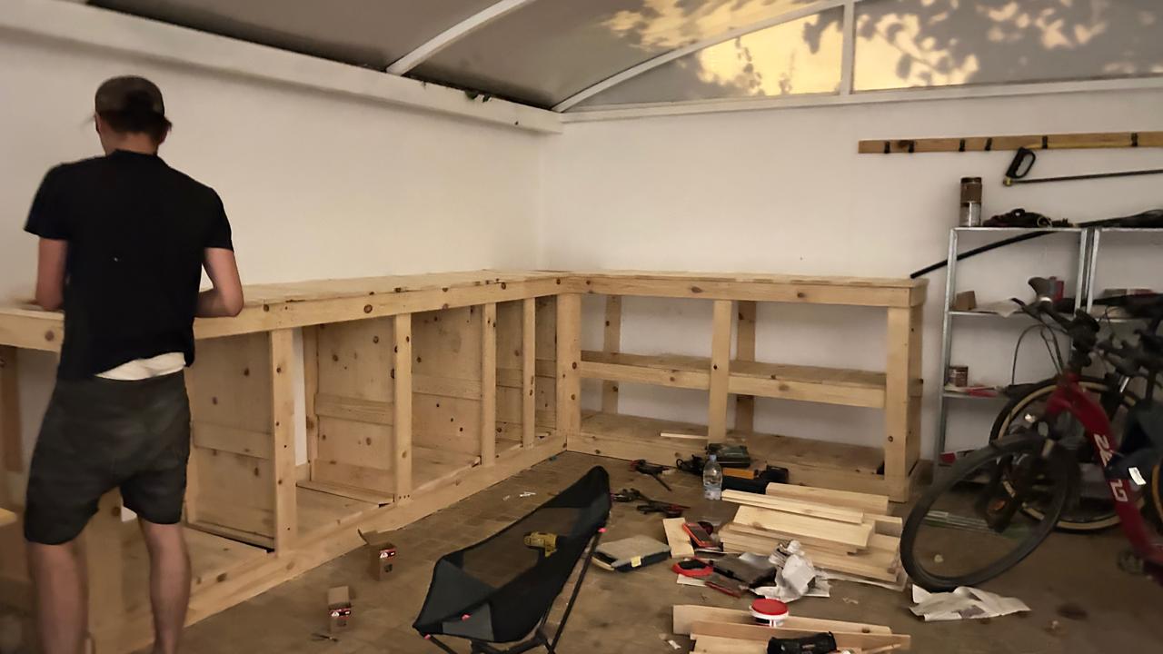 Construction de l'atelier — structure